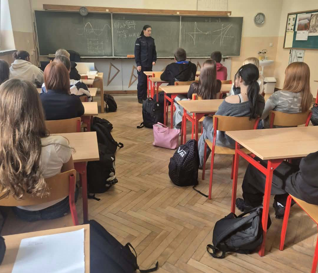 Policja w Iławie wspiera kampanię „Dzieciństwo bez przemocy”